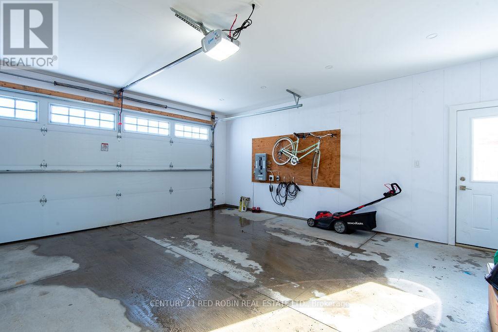 18 MCNAB STREET - 47