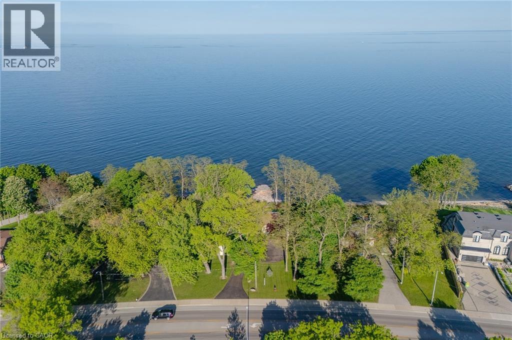 3346 LAKESHORE Road W - 33