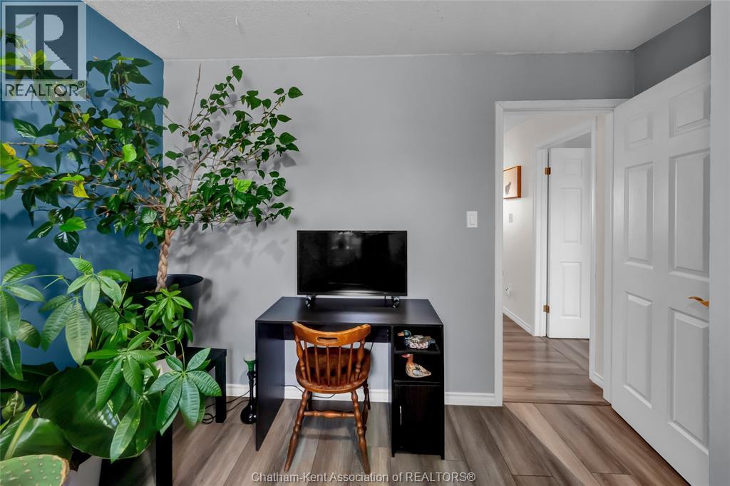 20 Phair CRESCENT - 28