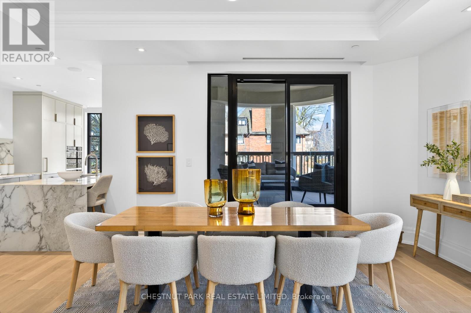 #202 77 CLARENDON AVENUE - 7