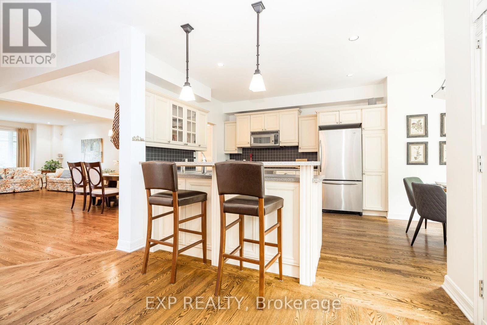 36 OAKBRIAR CRESCENT - 10