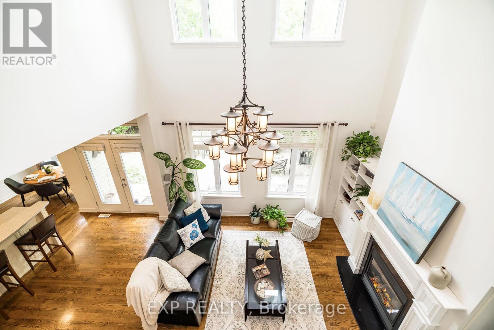 36 OAKBRIAR CRESCENT - 18