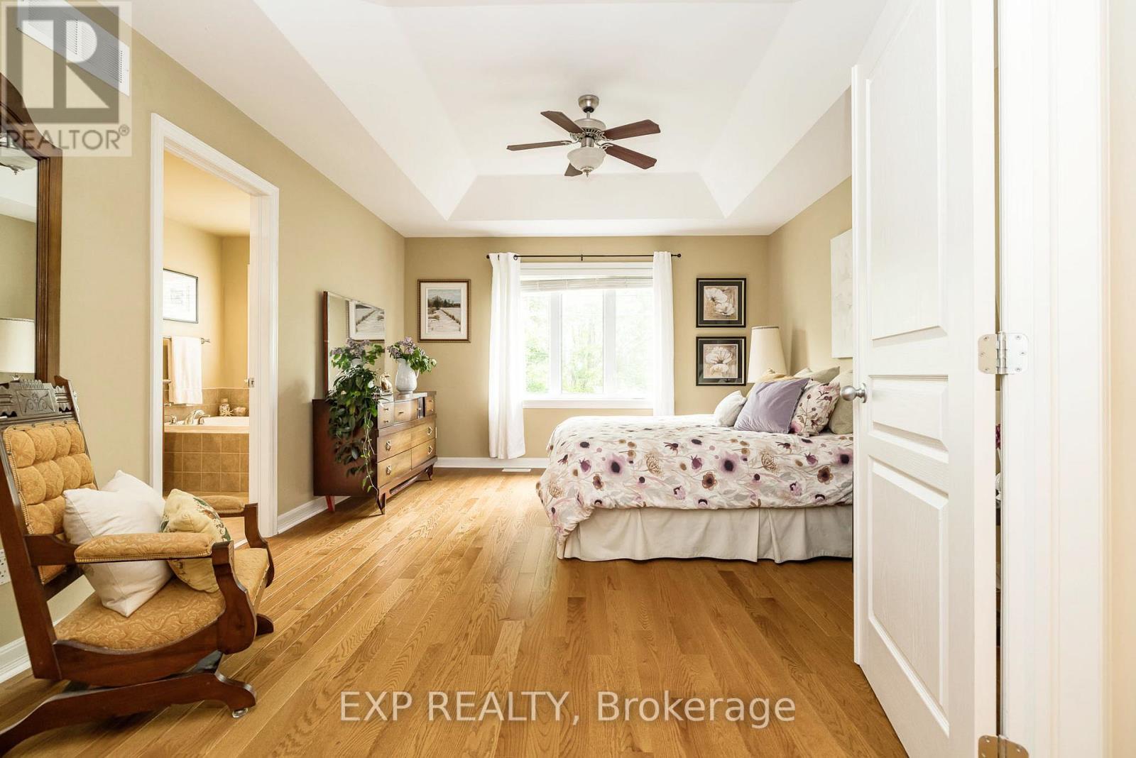 36 OAKBRIAR CRESCENT - 20