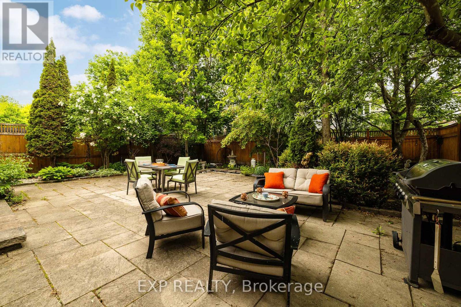 36 OAKBRIAR CRESCENT - 35