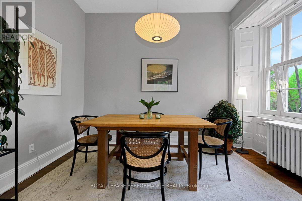 #3 315 DALY AVENUE - 10
