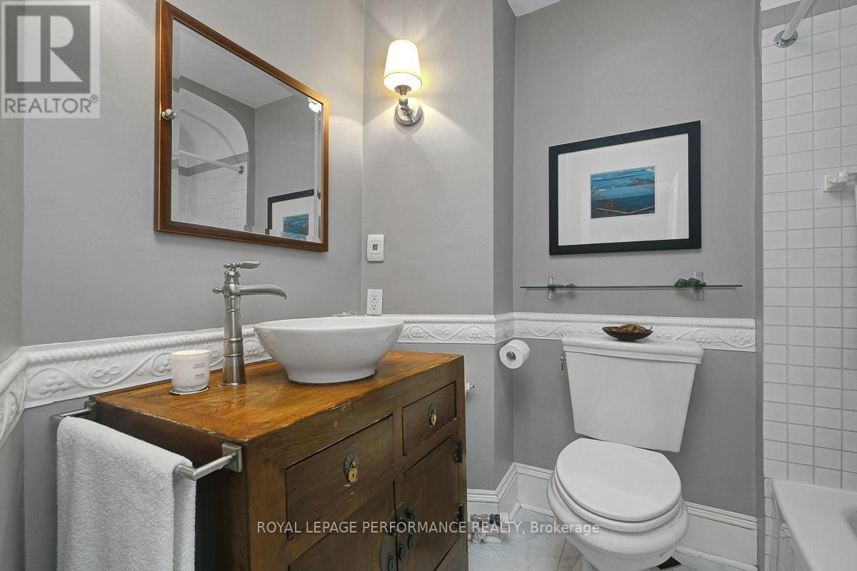 #3 315 DALY AVENUE - 28
