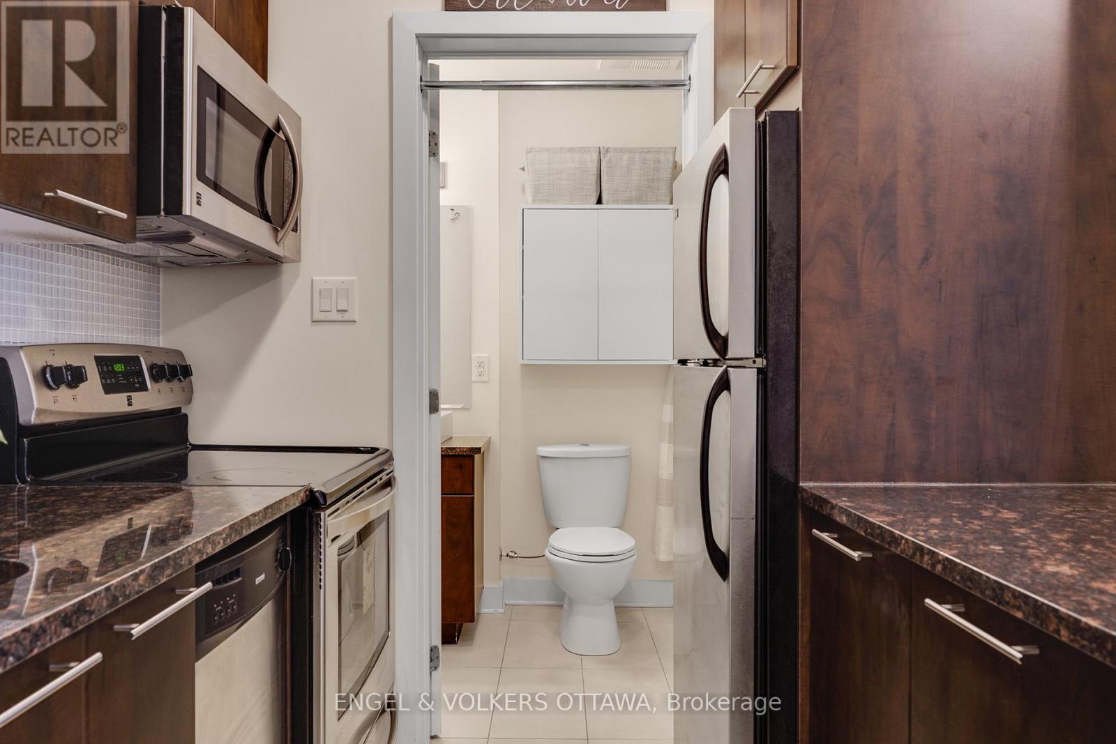 #104 360 CUMBERLAND STREET - 14