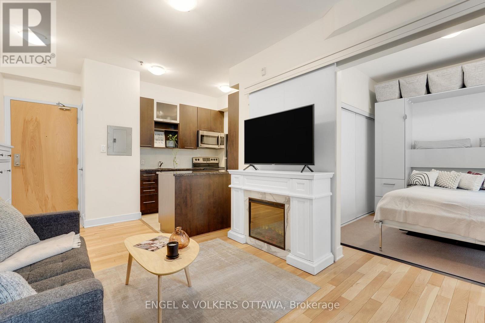#104 360 CUMBERLAND STREET - 9