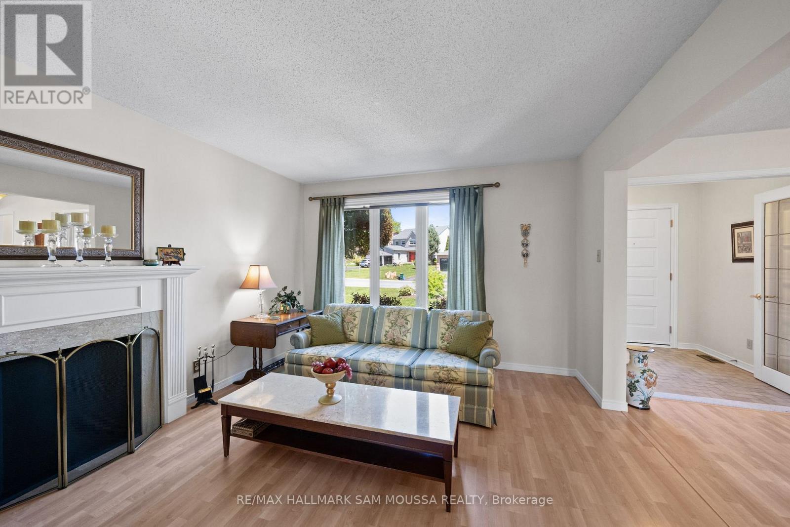 1 WILLOW GLEN DRIVE - 22
