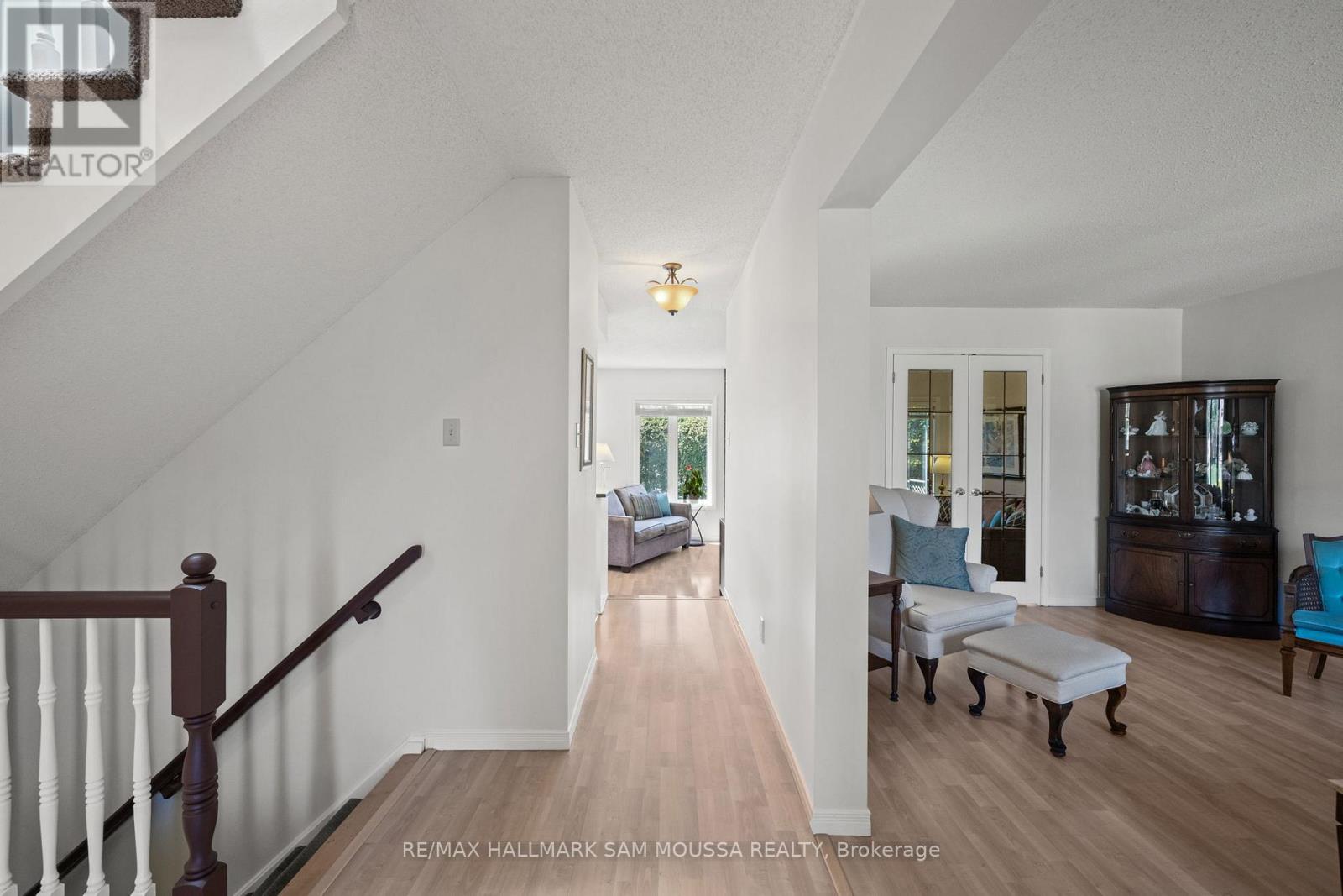 1 WILLOW GLEN DRIVE - 7