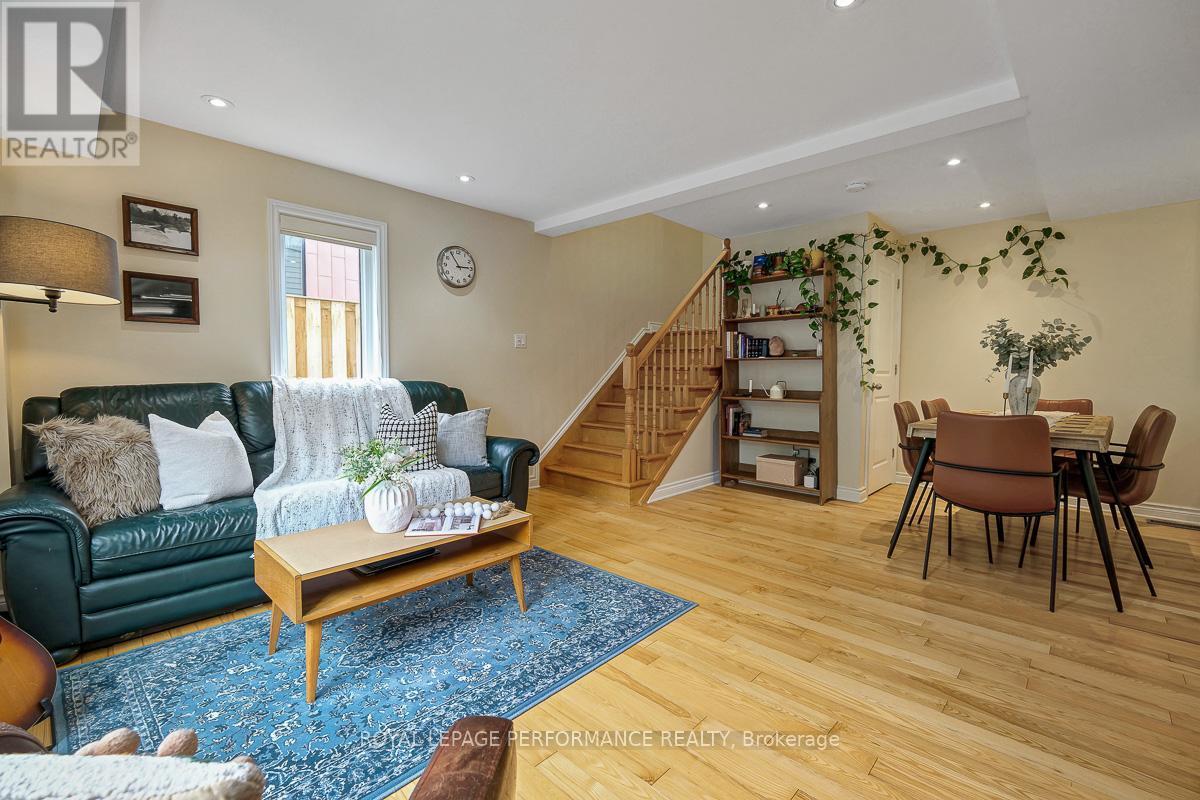 6 HILDA STREET - 16