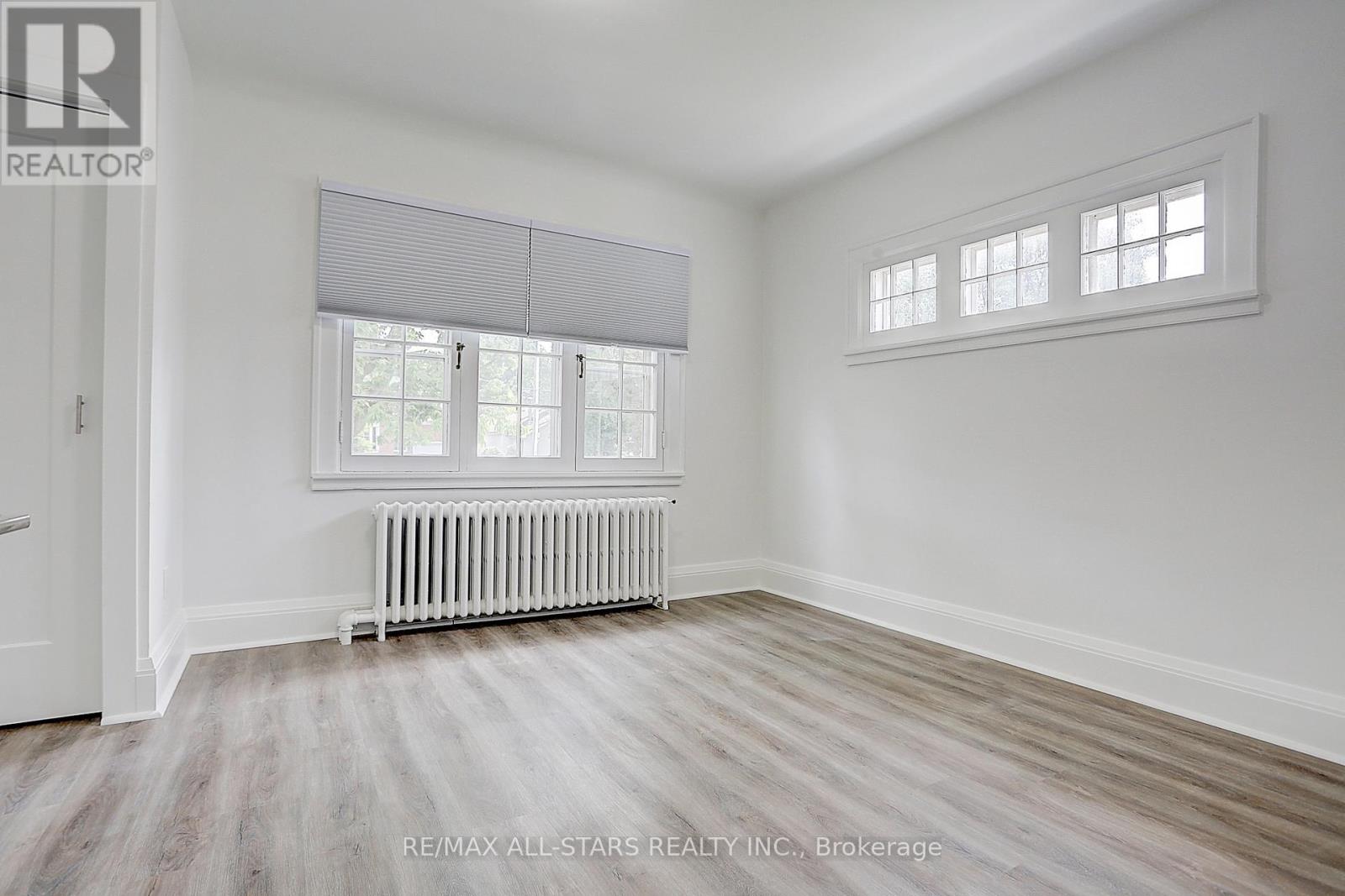 2 - 94 THIRTY NINTH STREET
