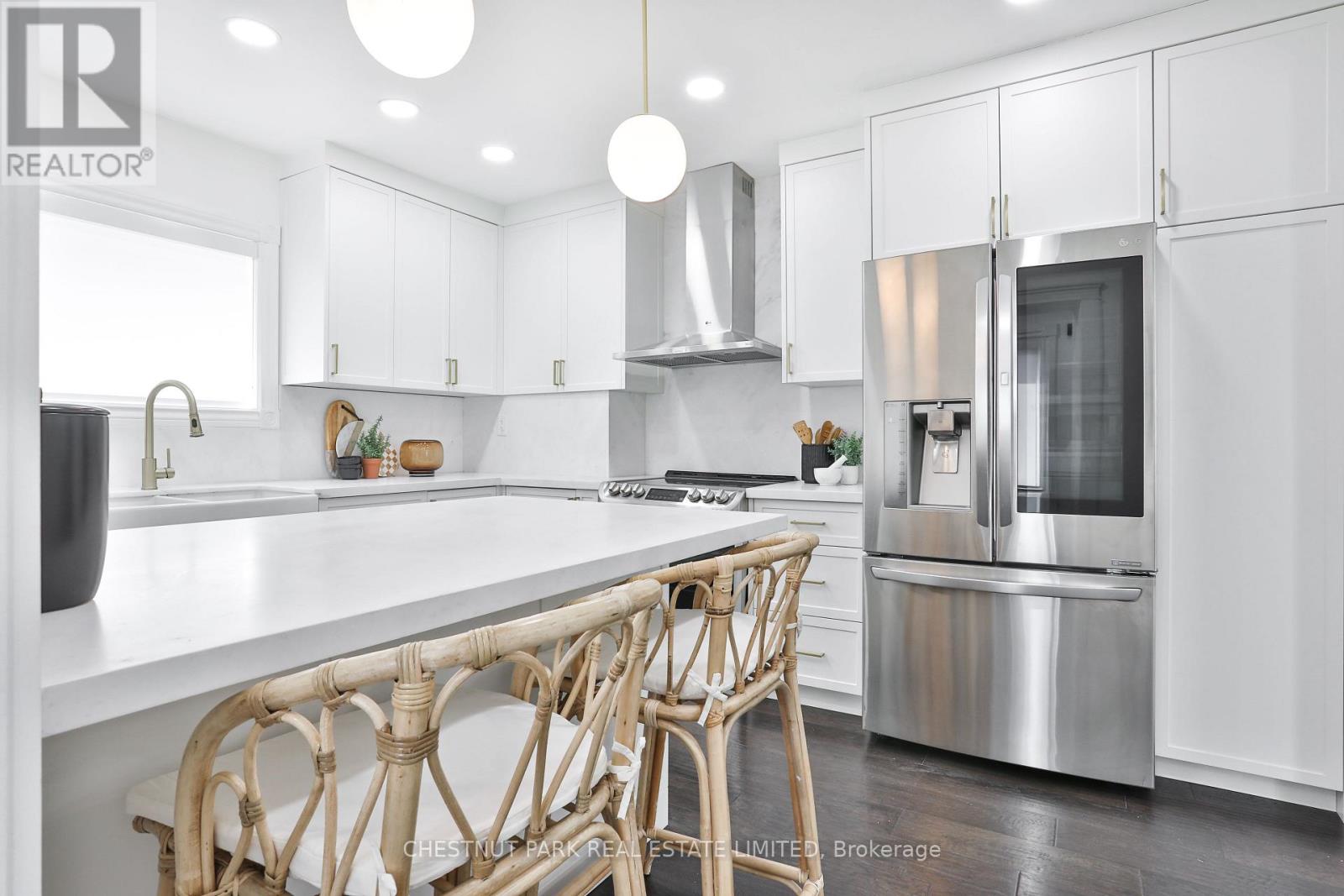 1341 DUPONT STREET - 11