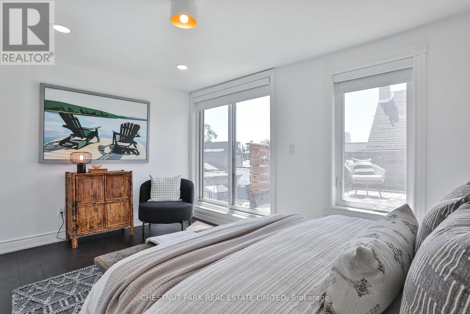 1341 DUPONT STREET - 18