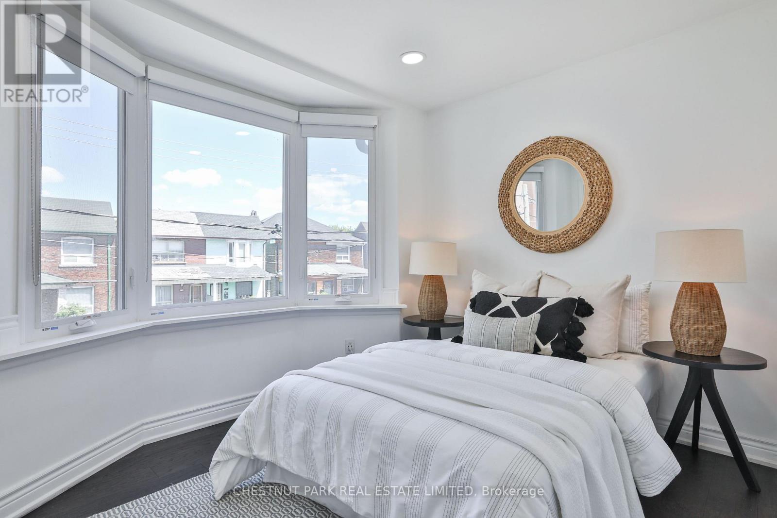 1341 DUPONT STREET - 22