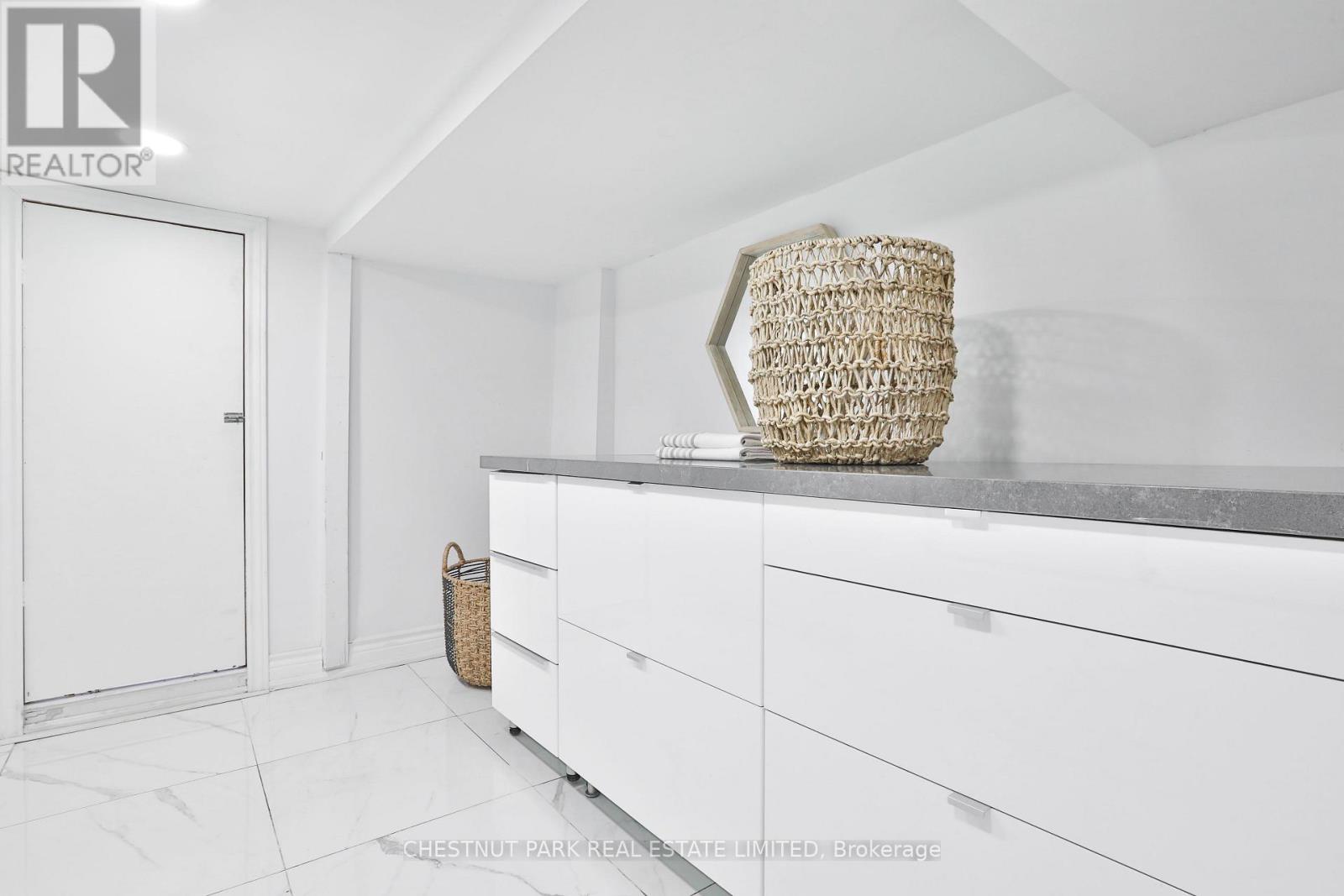 1341 DUPONT STREET - 31