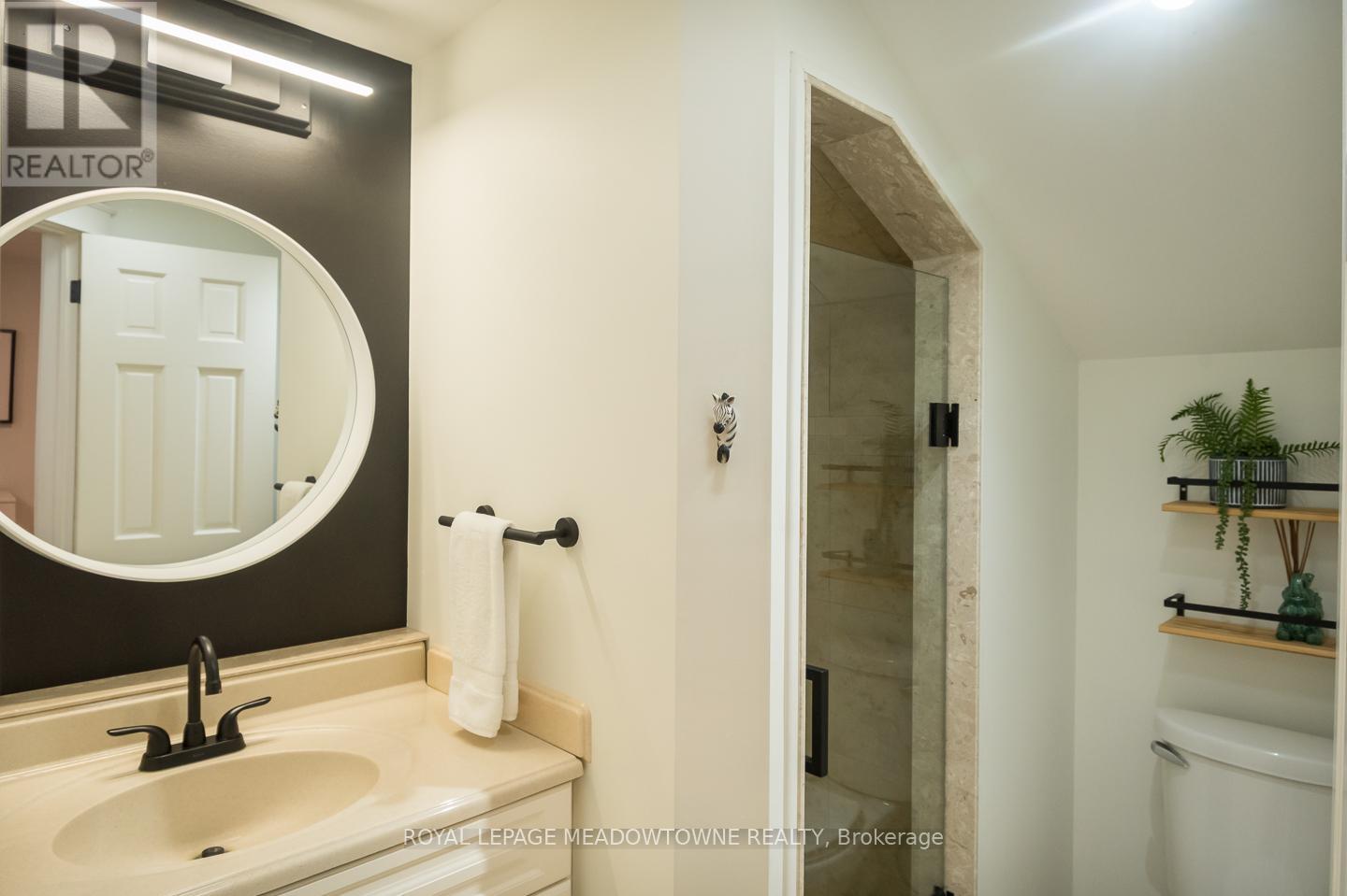 10761 GUELPH LINE - 32