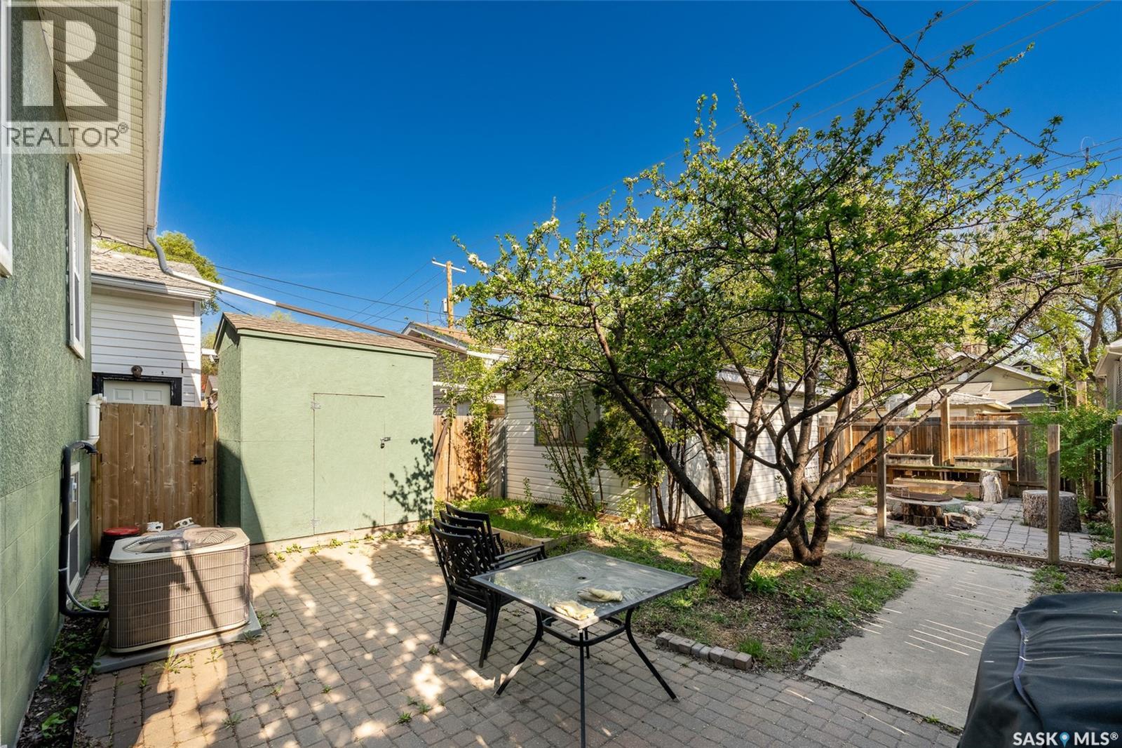 204 25th STREET W - 3