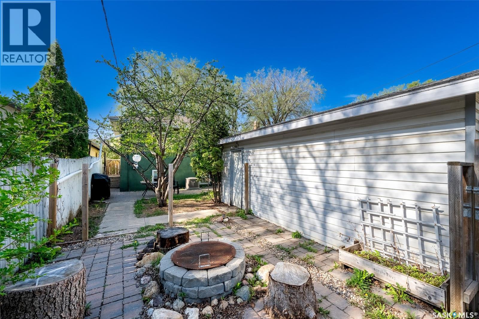 204 25th STREET W - 4