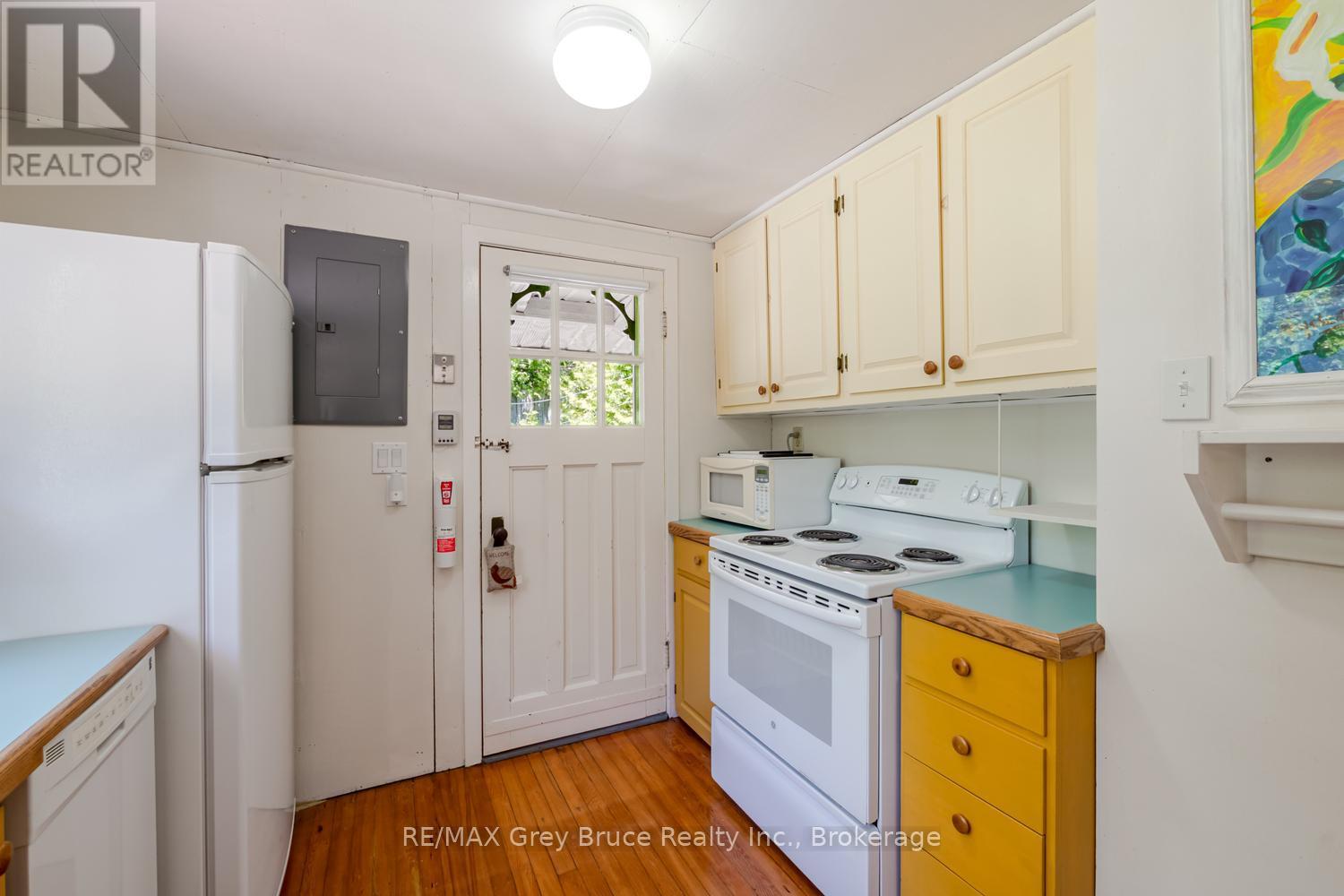 19 5TH AVENUE SOUTH AVENUE - 13