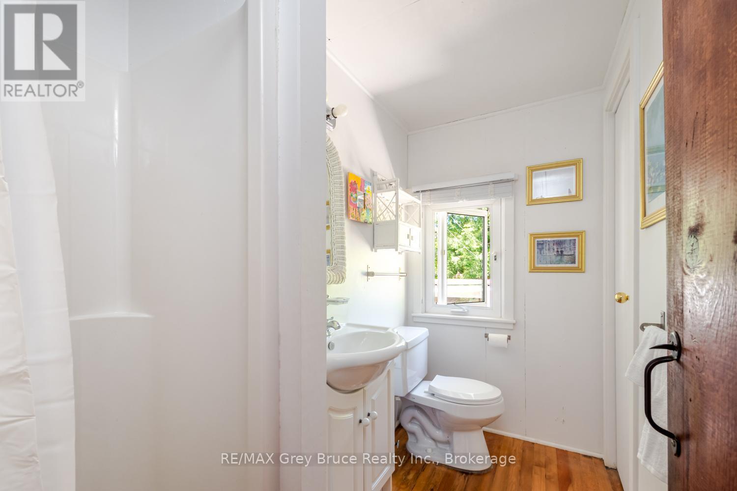 19 5TH AVENUE SOUTH AVENUE - 24