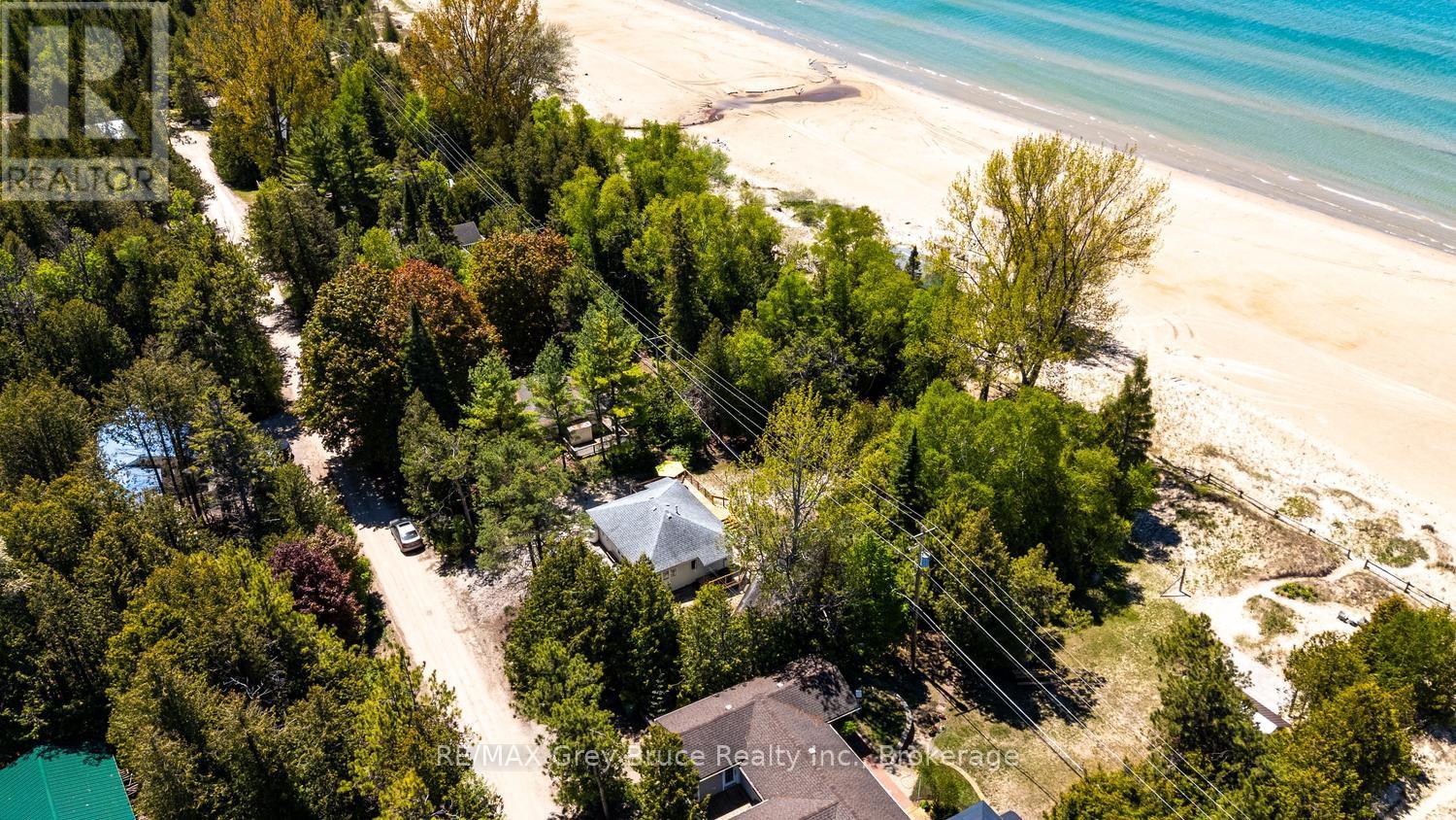 19 5TH AVENUE SOUTH AVENUE - 50