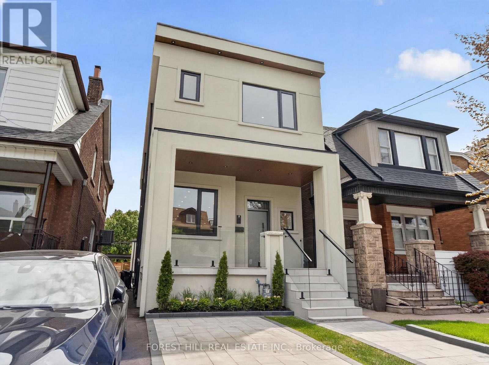 Listing photo of 249 LAUDER AVENUE