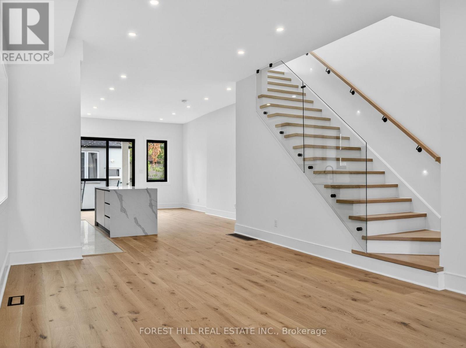 249 LAUDER AVENUE - 11