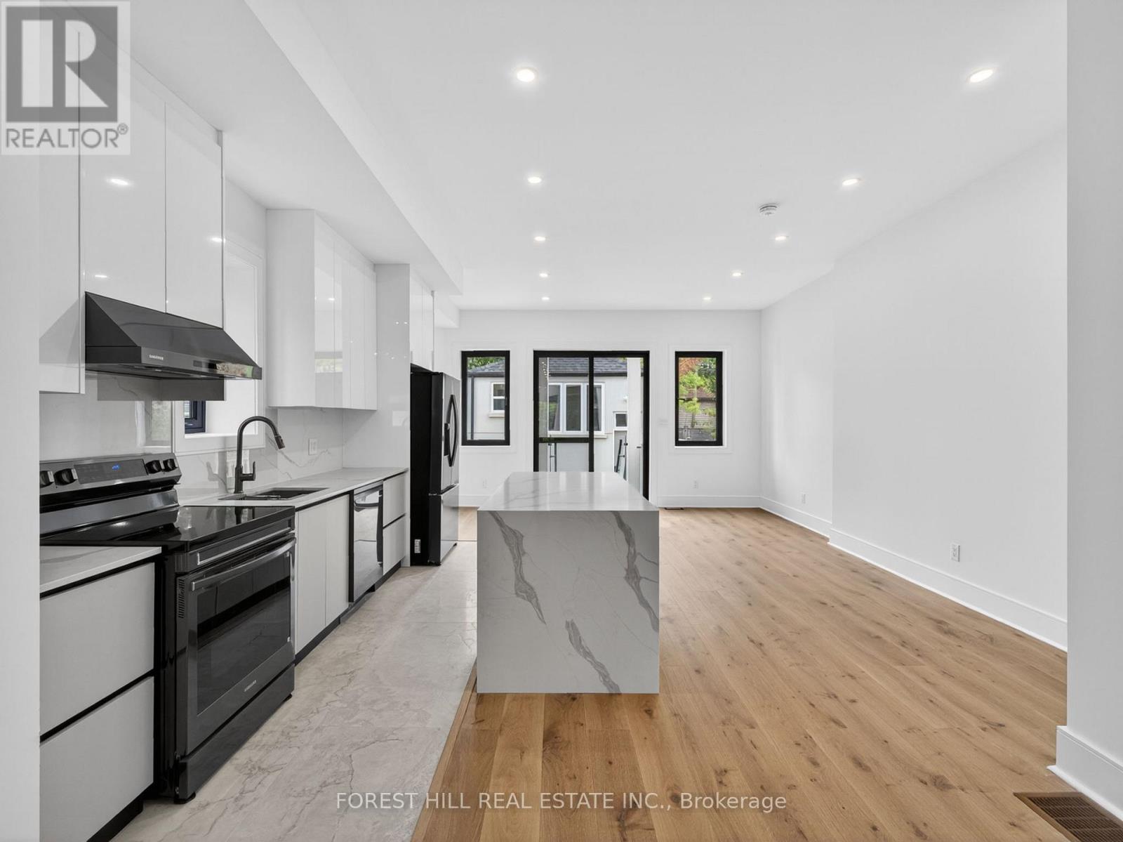 249 LAUDER AVENUE - 10