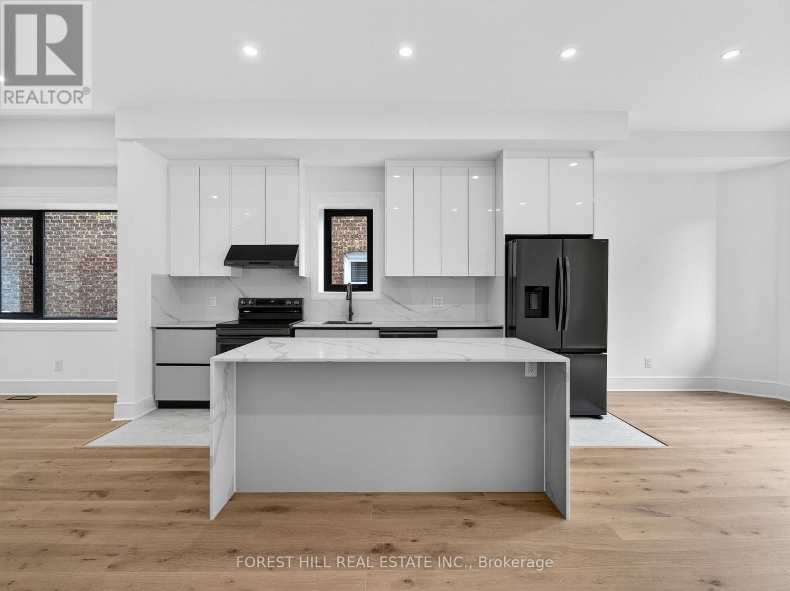 249 LAUDER AVENUE - 5