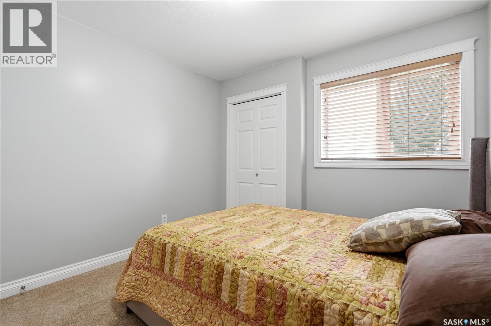 469 Brooklyn CRESCENT - 17
