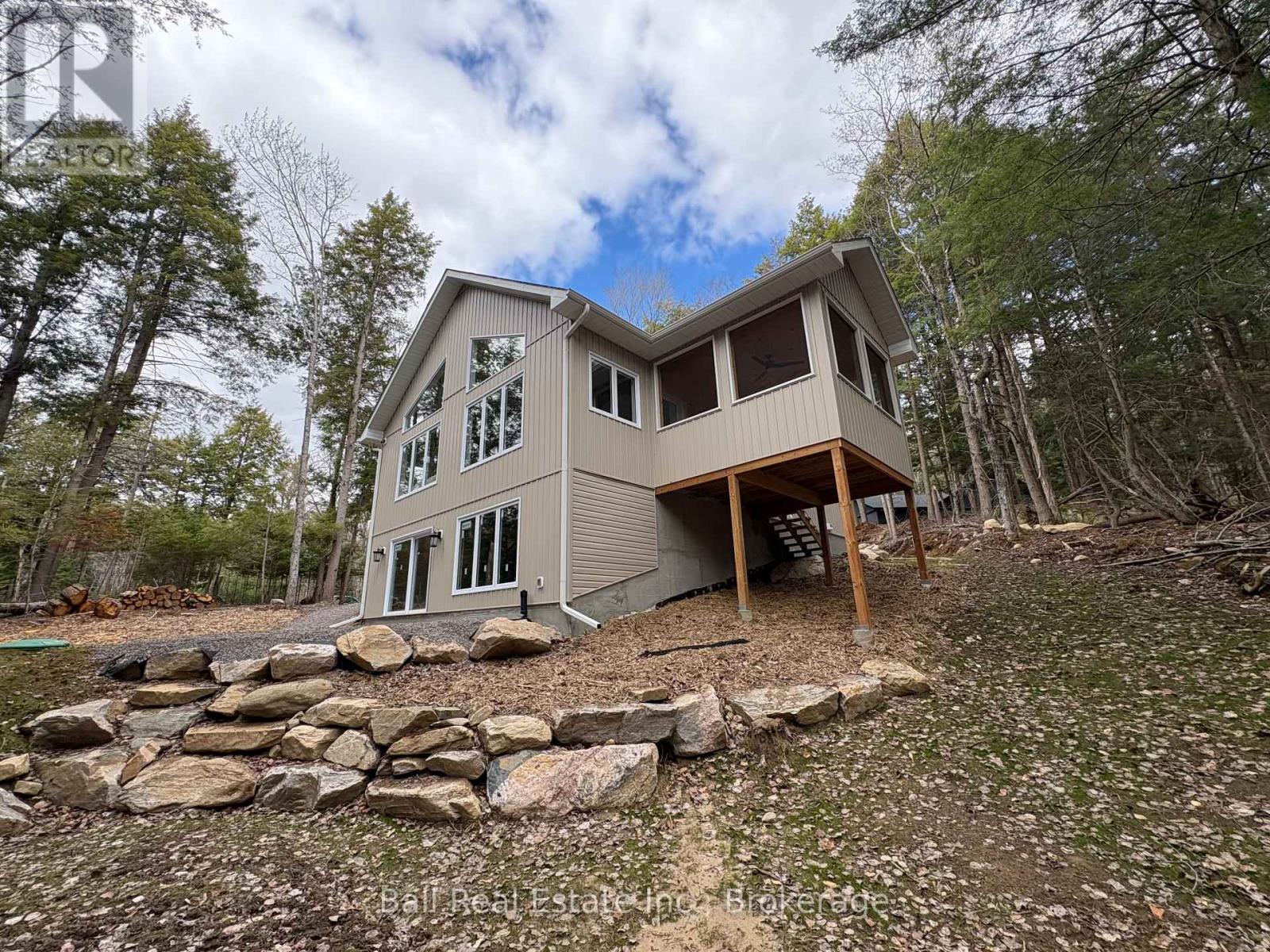 180 LAKEVIEW STREET - 38