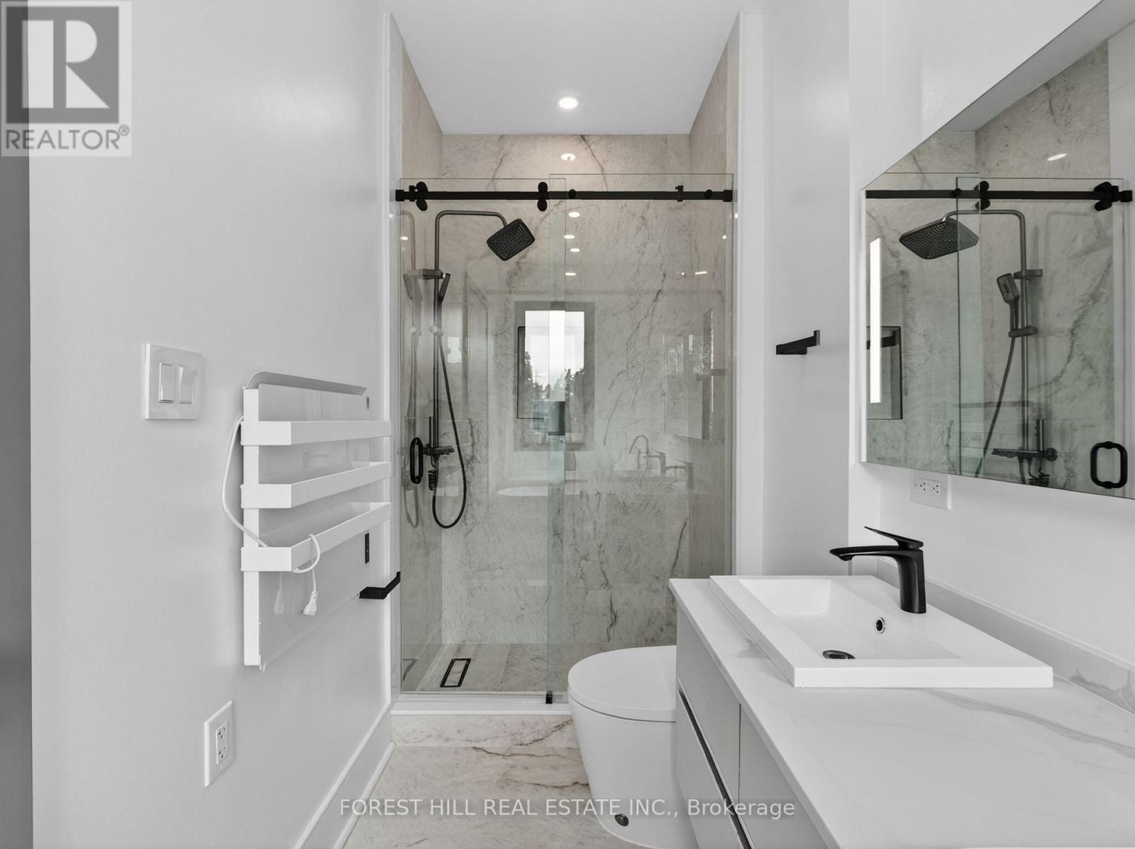 249 LAUDER AVENUE - 19