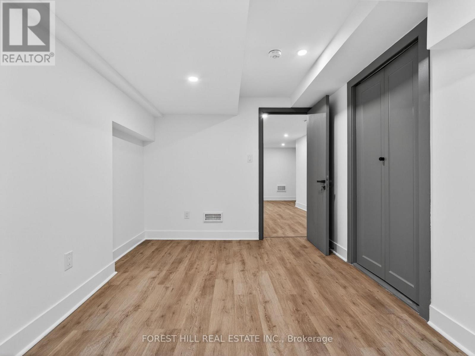 249 LAUDER AVENUE - 37