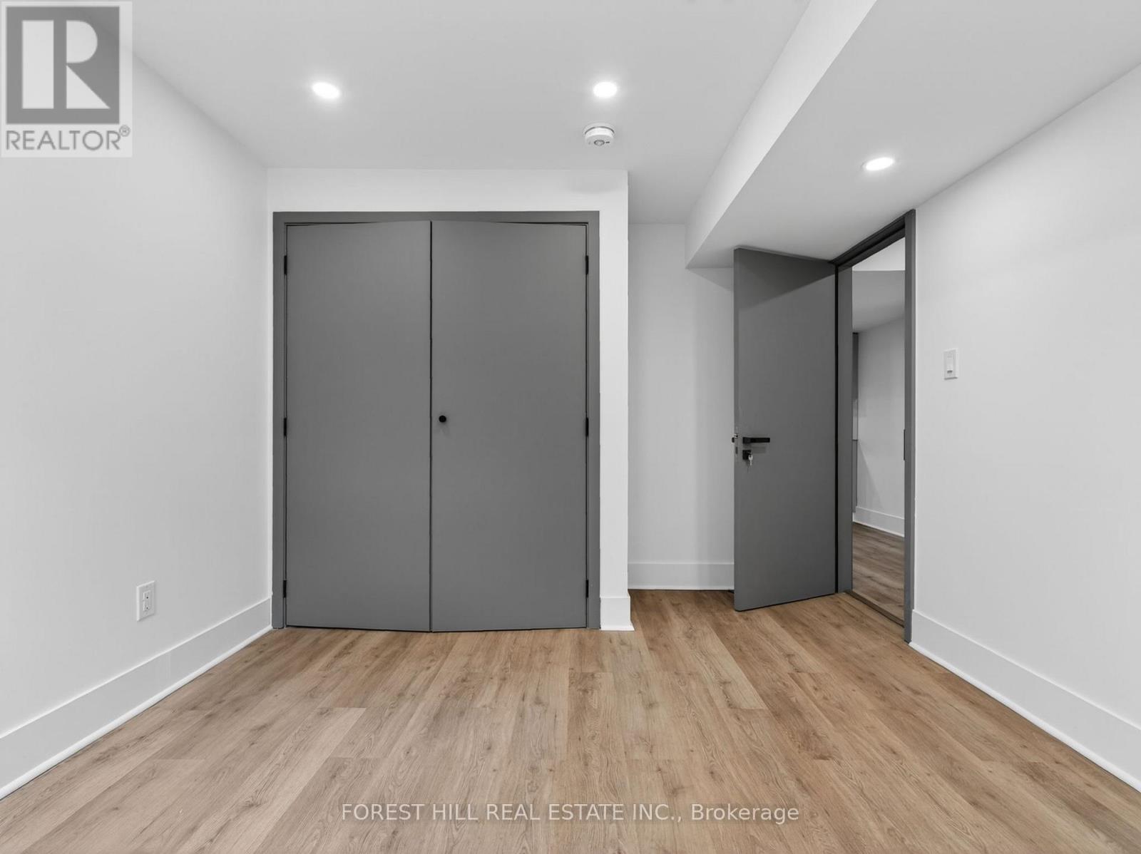249 LAUDER AVENUE - 35