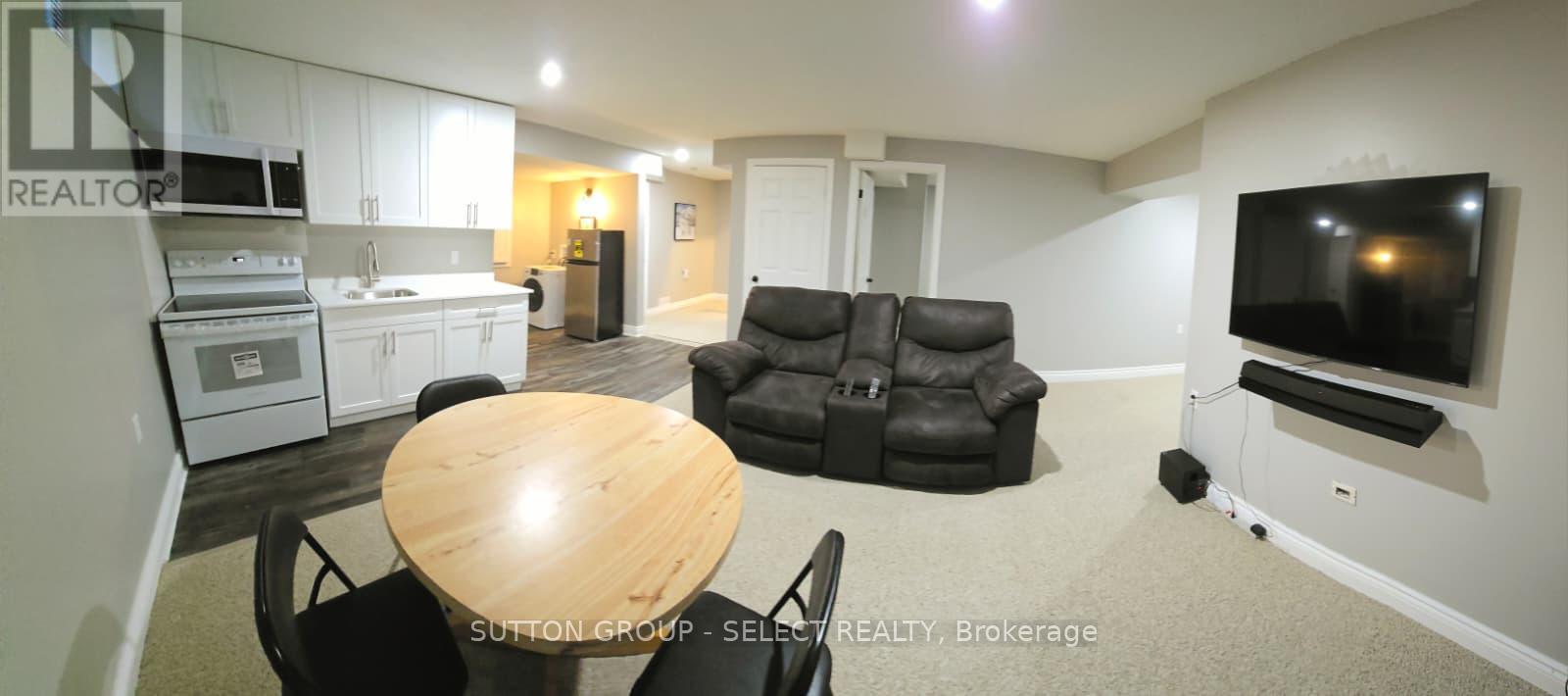 1789 DEVOS DRIVE - 39