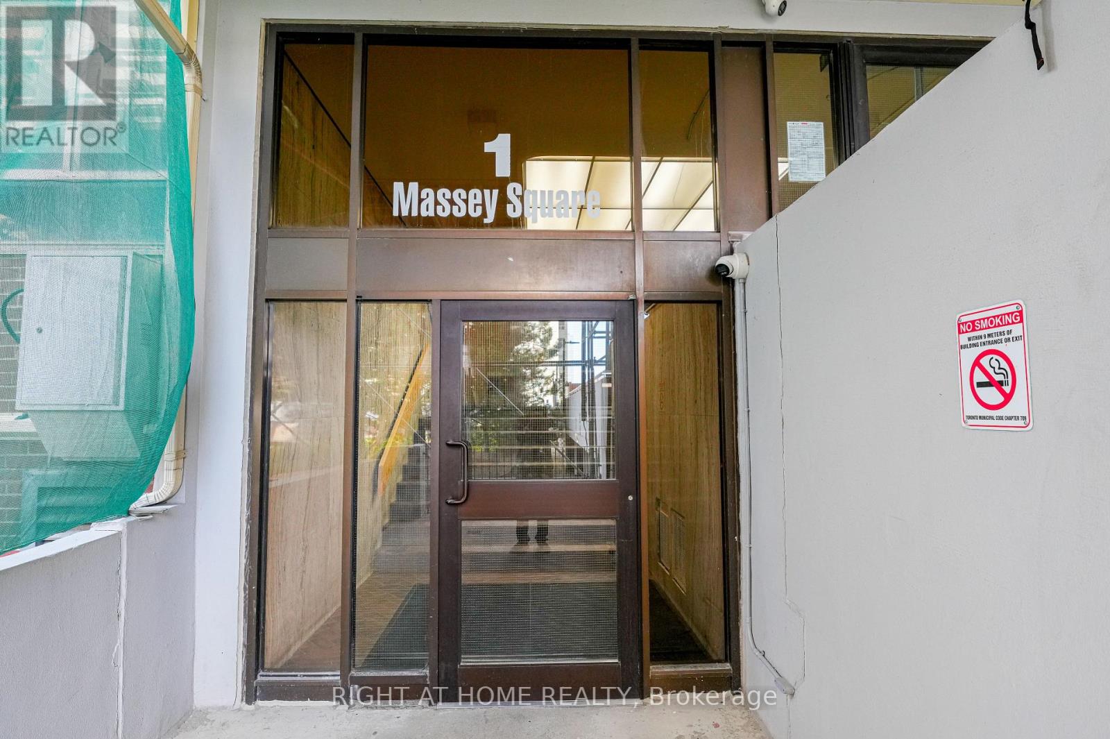#2203 1 MASSEY SQUARE - 1