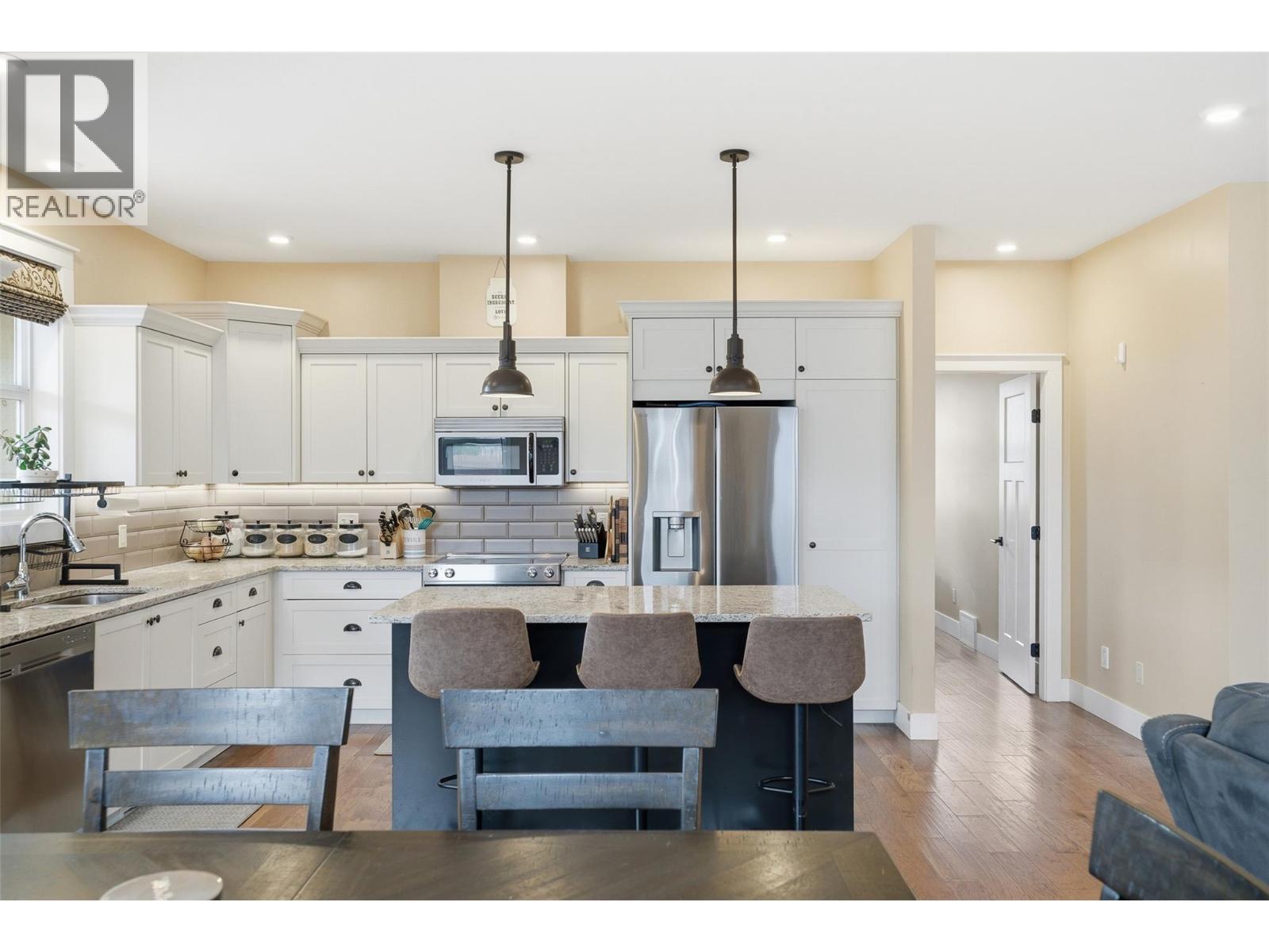 3010 HILTON Drive, Merritt
