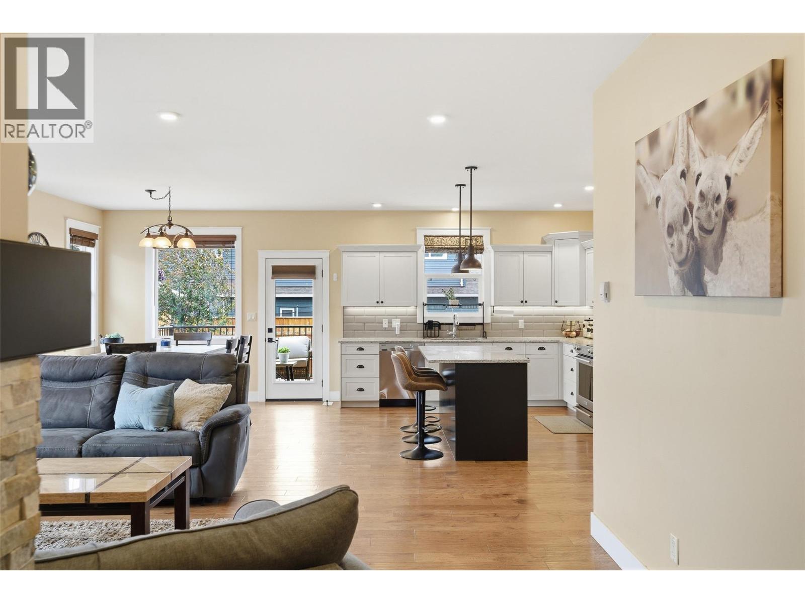 3010 HILTON Drive, Merritt