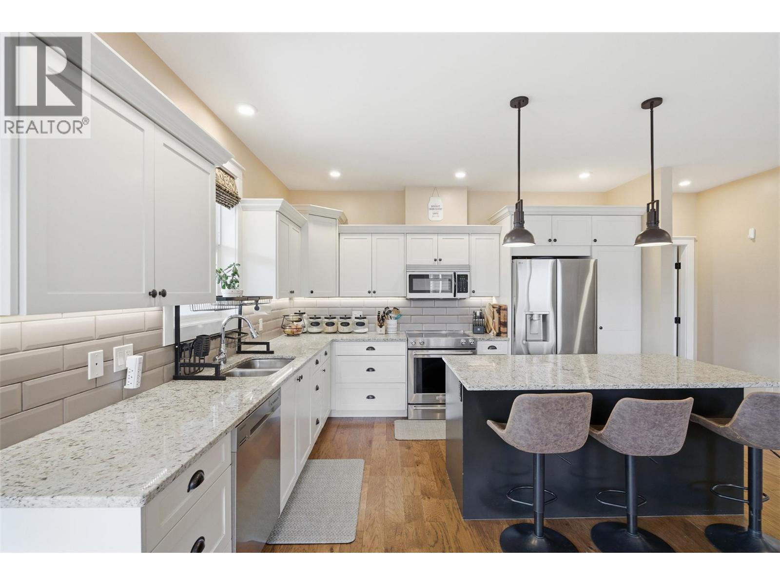 3010 HILTON Drive, Merritt