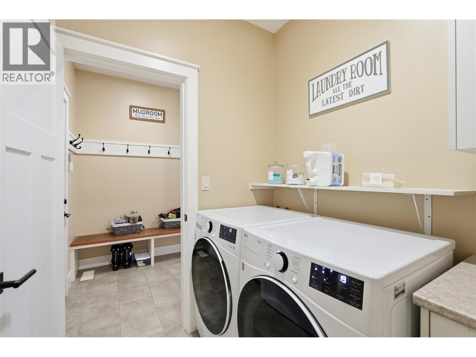 3010 HILTON Drive, Merritt