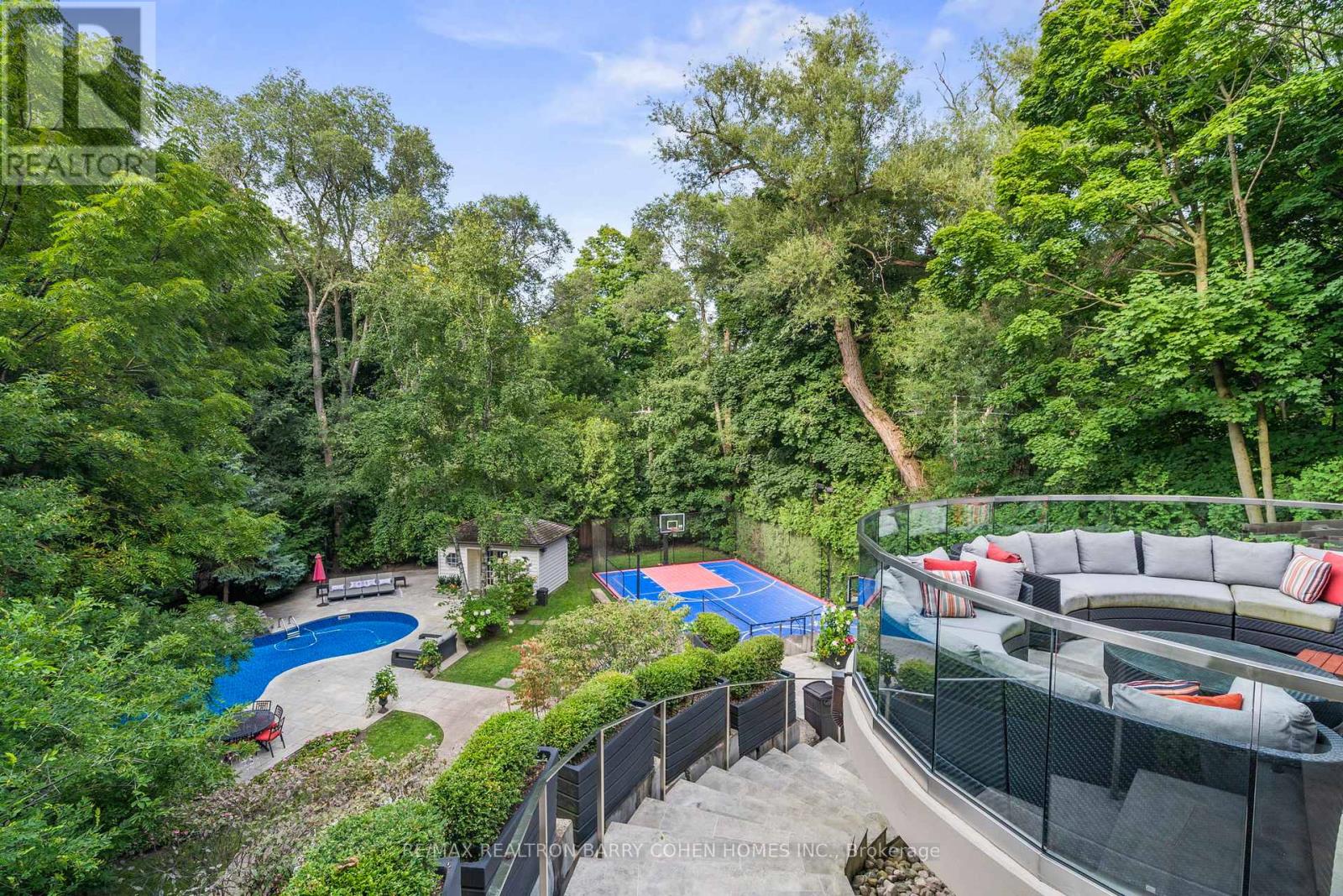 11 ORMSBY CRESCENT - 42