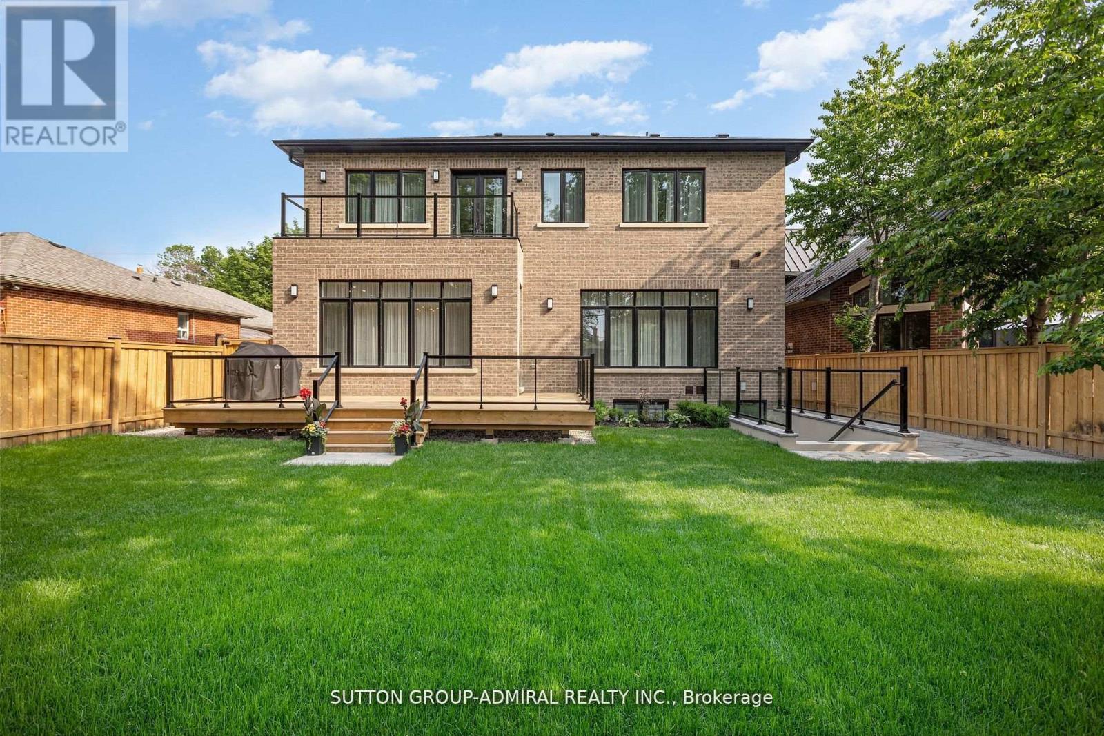 125 REGINA AVENUE - 35