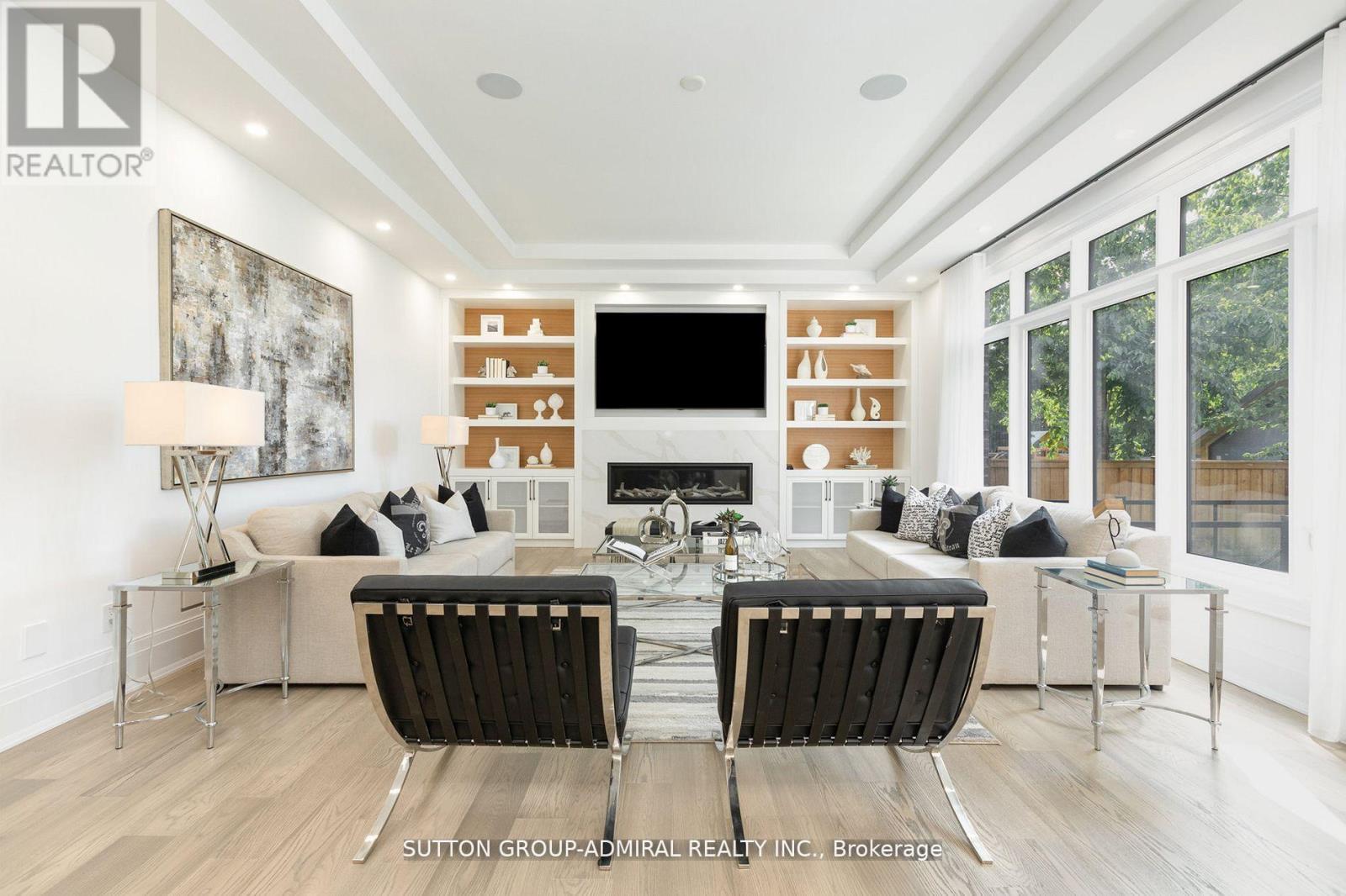 125 REGINA AVENUE - 7