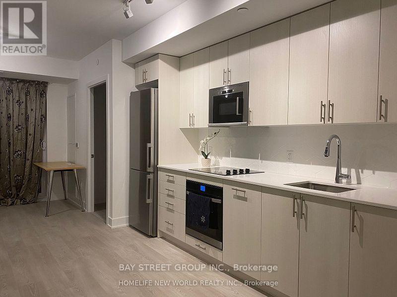 #2515 2545 SIMCOE STREET N - 8