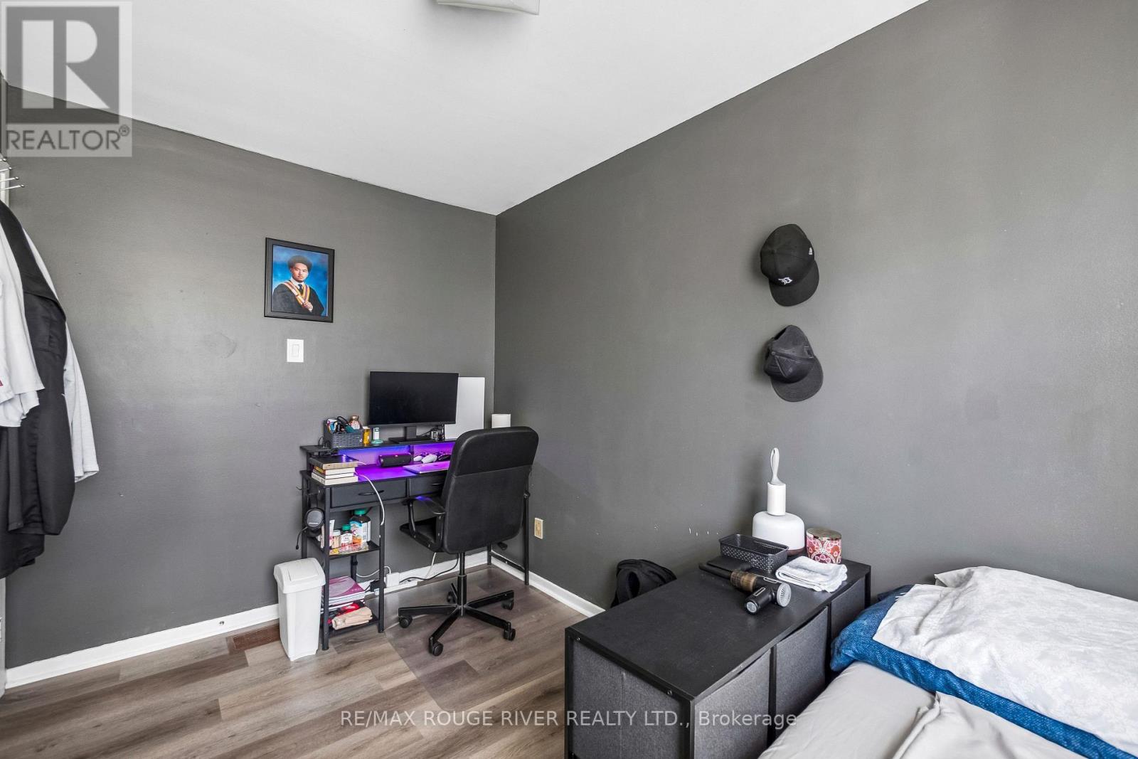 22 DUFFORT COURT - 27