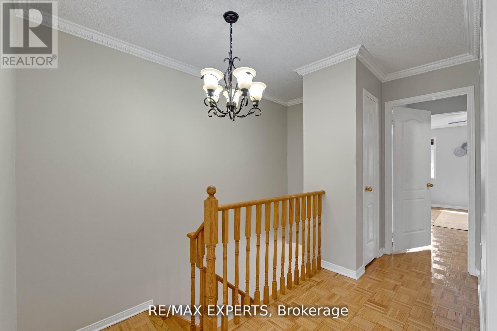 #61 19 FOXCHASE AVENUE - 17