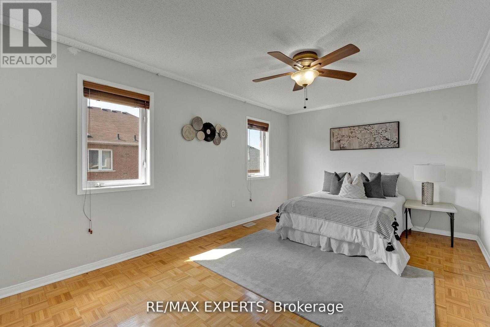 #61 19 FOXCHASE AVENUE - 18