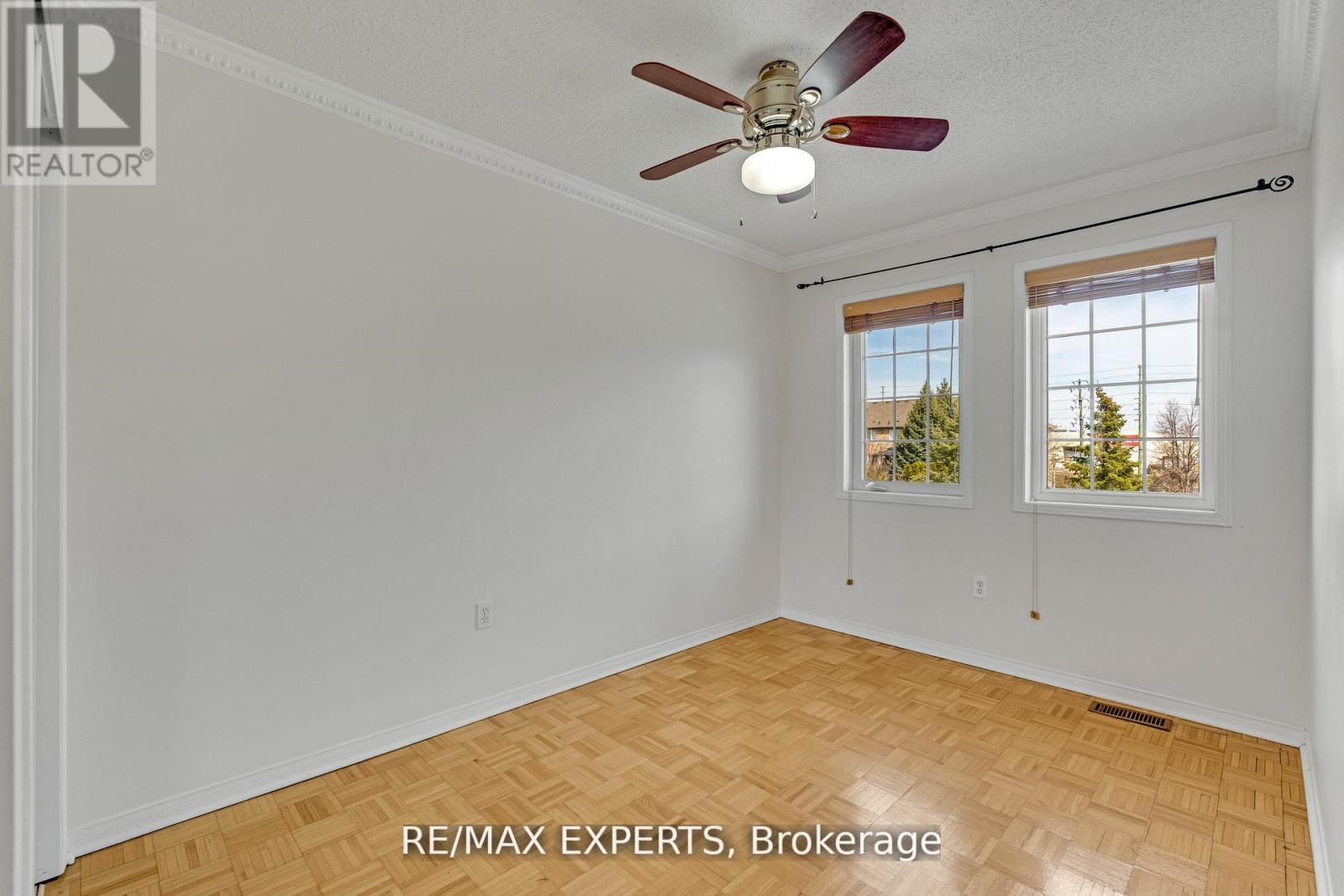 #61 19 FOXCHASE AVENUE - 23