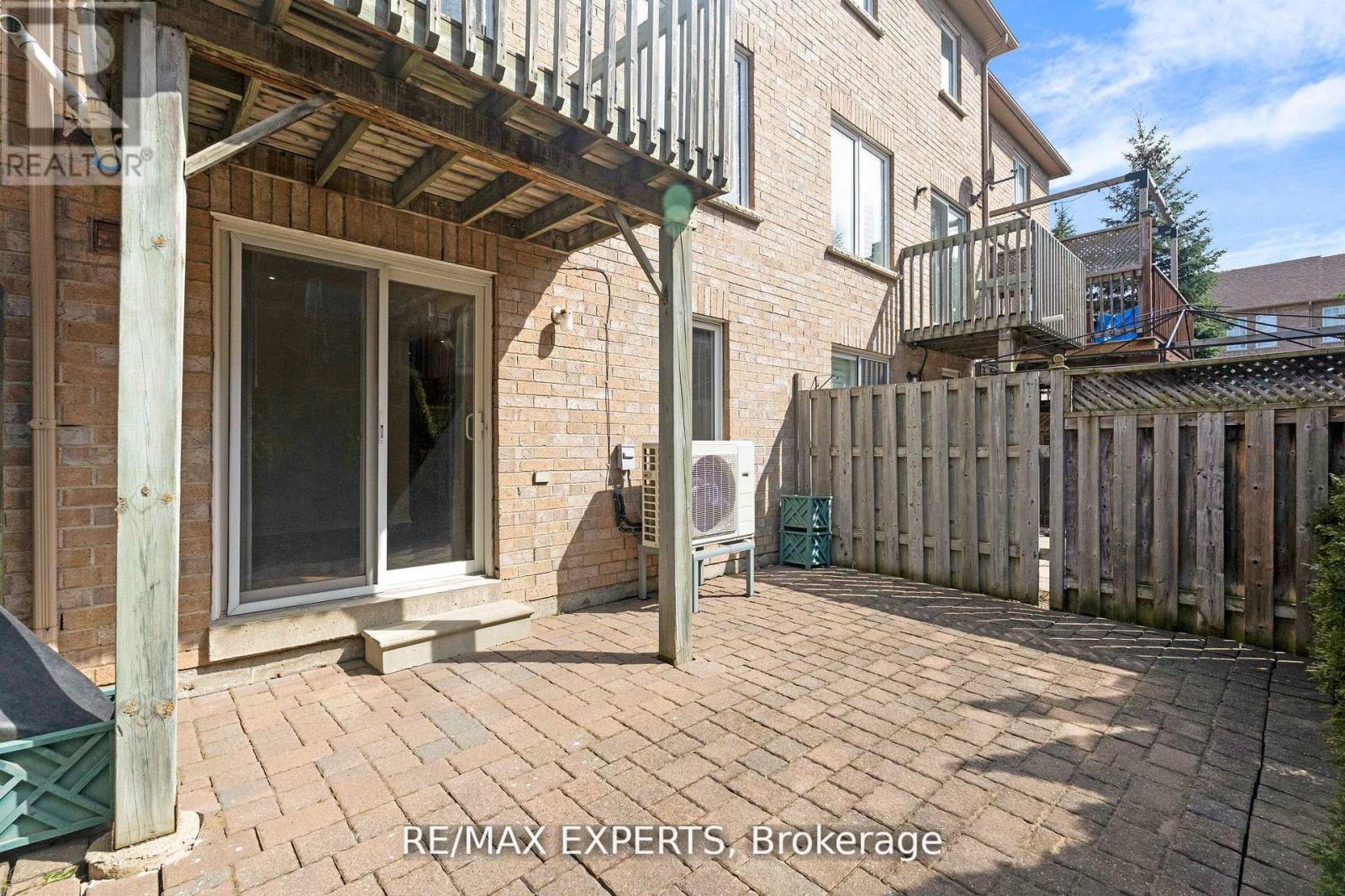 #61 19 FOXCHASE AVENUE - 34